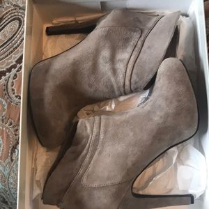 Jessica Simpson gray suede platform booties